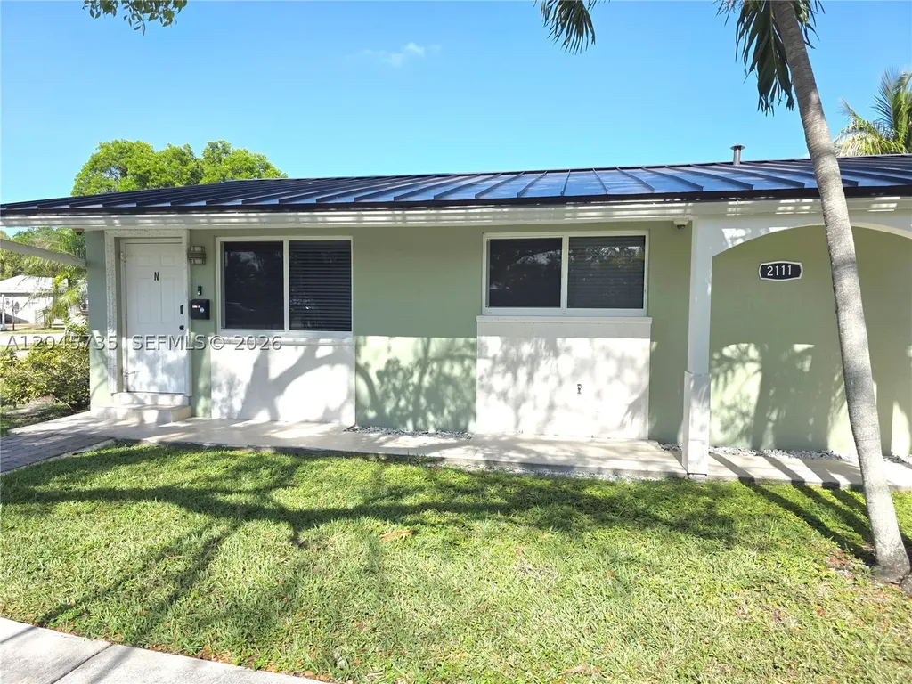 2111 N 26th Avenue Hollywood FL 33020