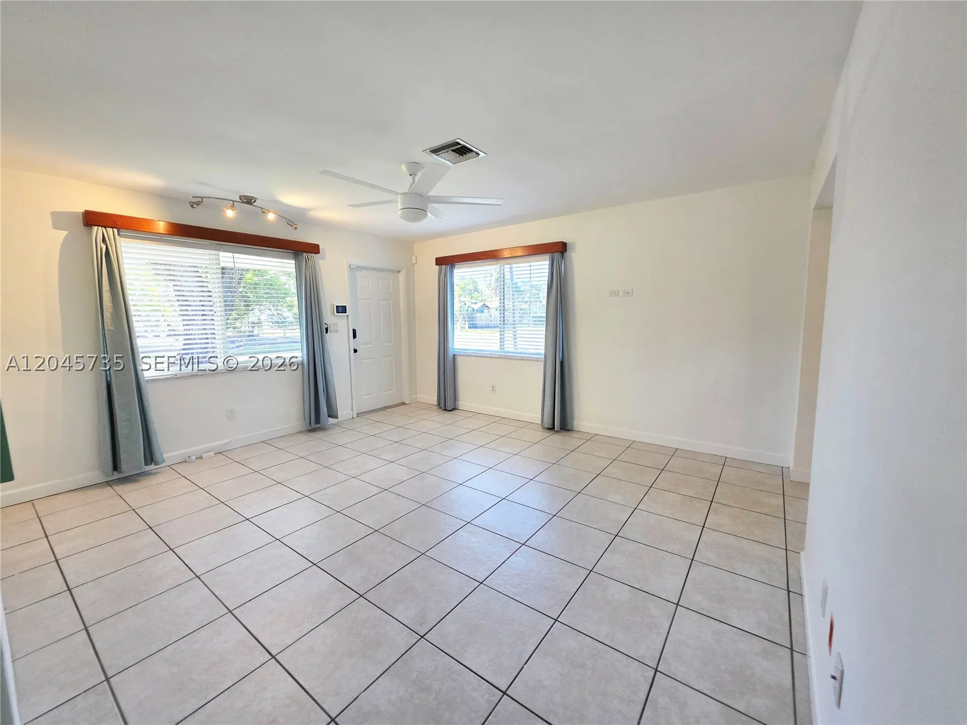 2111 N 26th Avenue Hollywood FL 33020