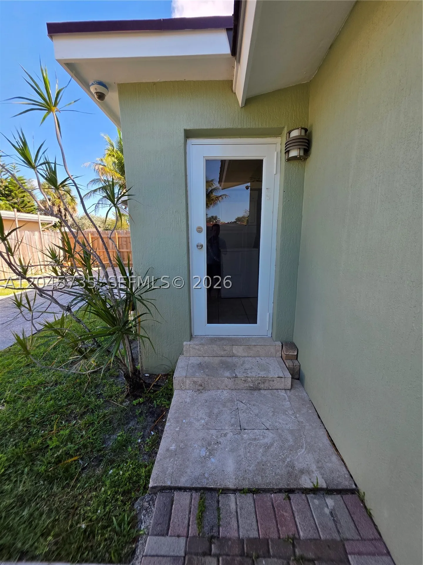 2111 N 26th Avenue Hollywood FL 33020