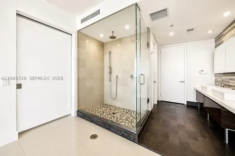 1100 Biscayne Boulevard Miami FL 33132