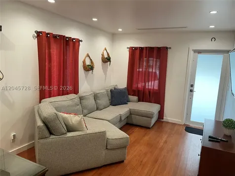 2112 SW 60th Court Miami FL 33155