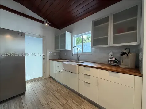 2112 SW 60th Court Miami FL 33155