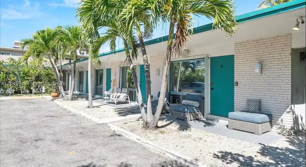 333 Palm Street Hollywood FL 33019