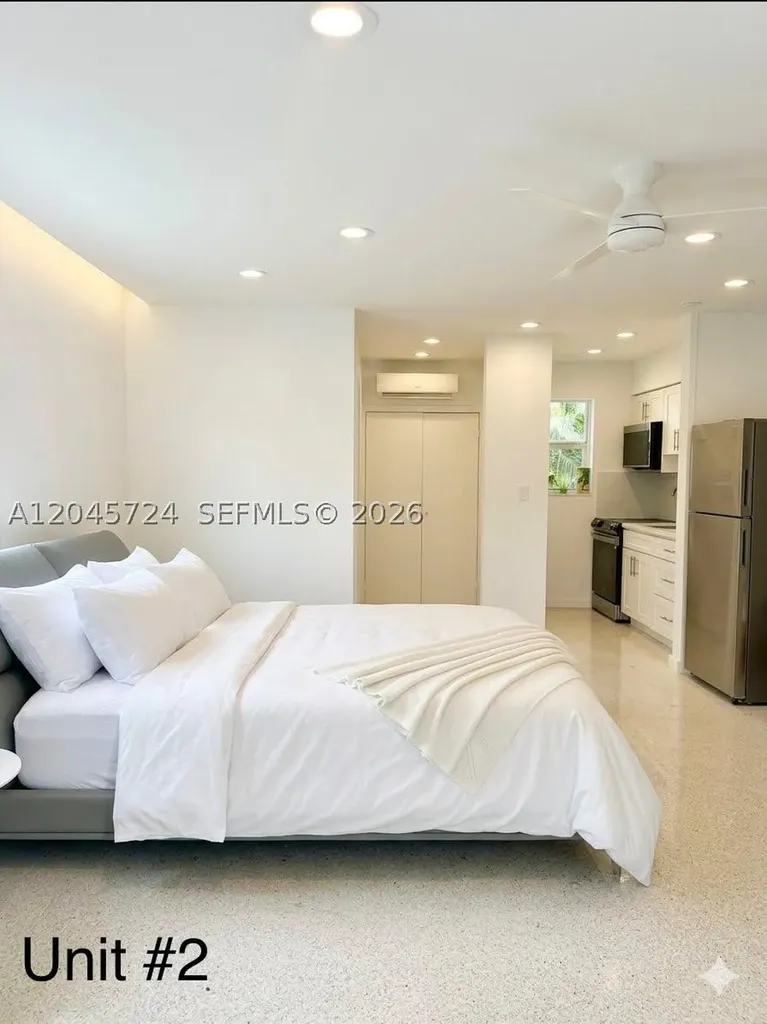 333 Palm Street Hollywood FL 33019