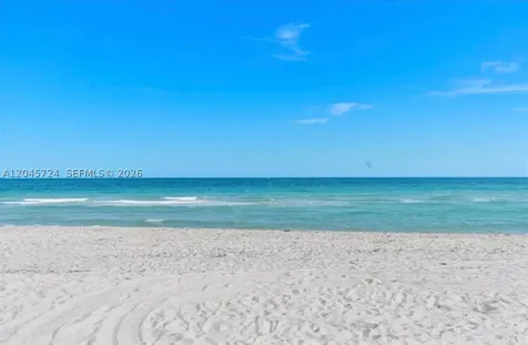 333 Palm Street Hollywood FL 33019