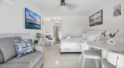 333 Palm Street Hollywood FL 33019