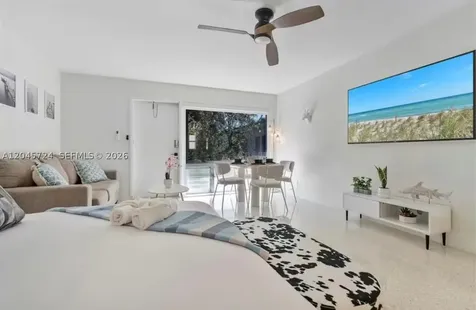 333 Palm Street Hollywood FL 33019