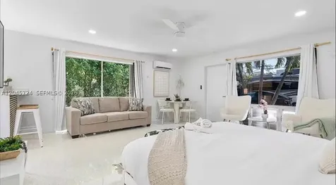 333 Palm Street Hollywood FL 33019