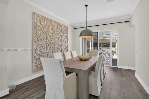 981 Waterside Circle Weston FL 33327