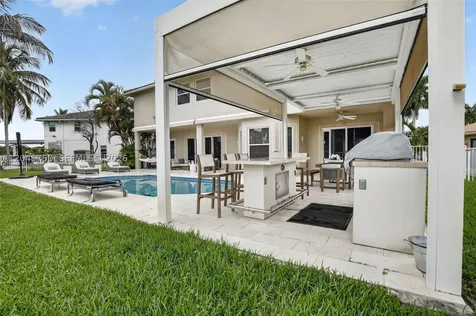 981 Waterside Circle Weston FL 33327