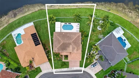 981 Waterside Circle Weston FL 33327
