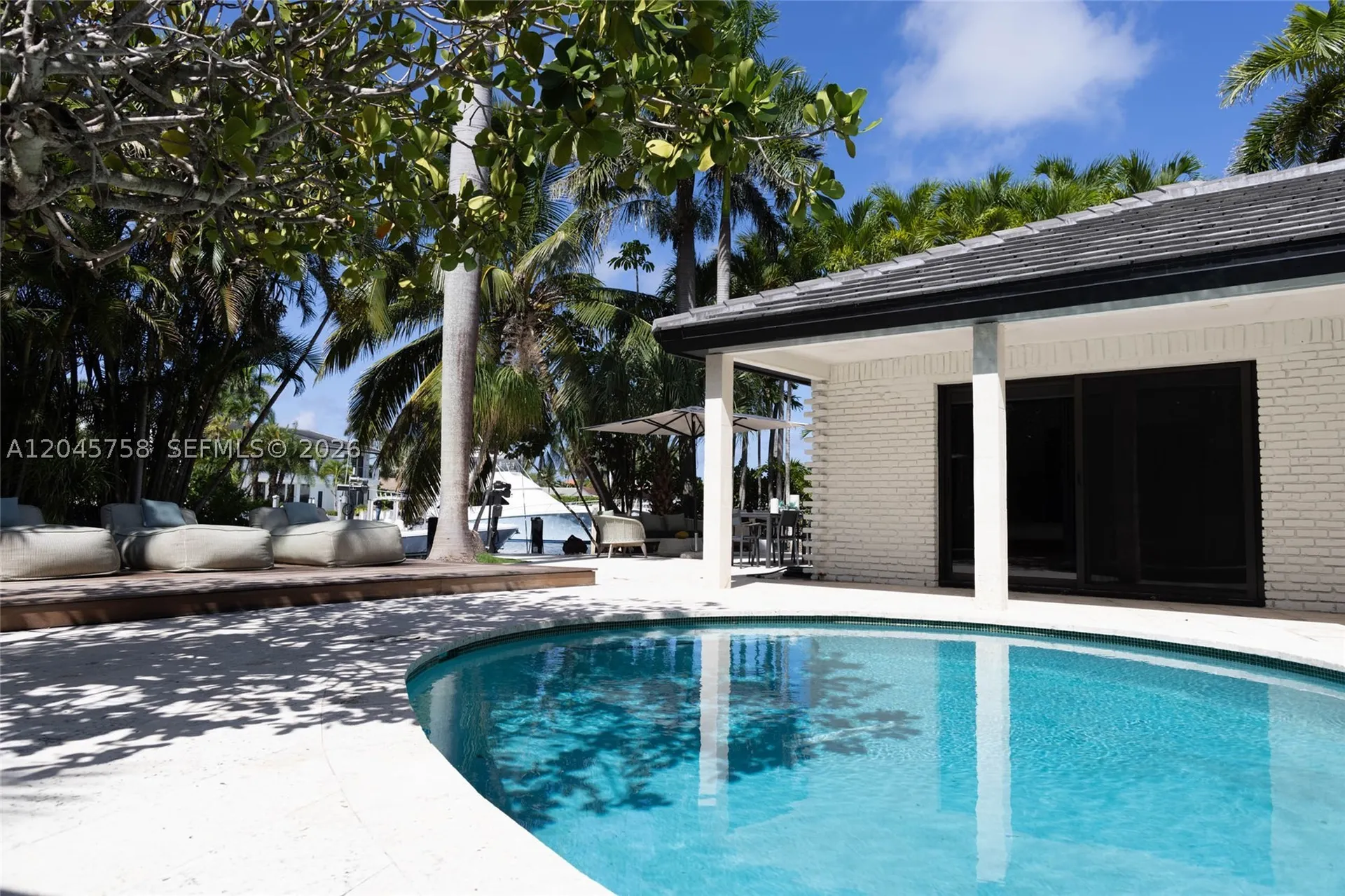 2500 Bayview Drive Fort Lauderdale FL 33305