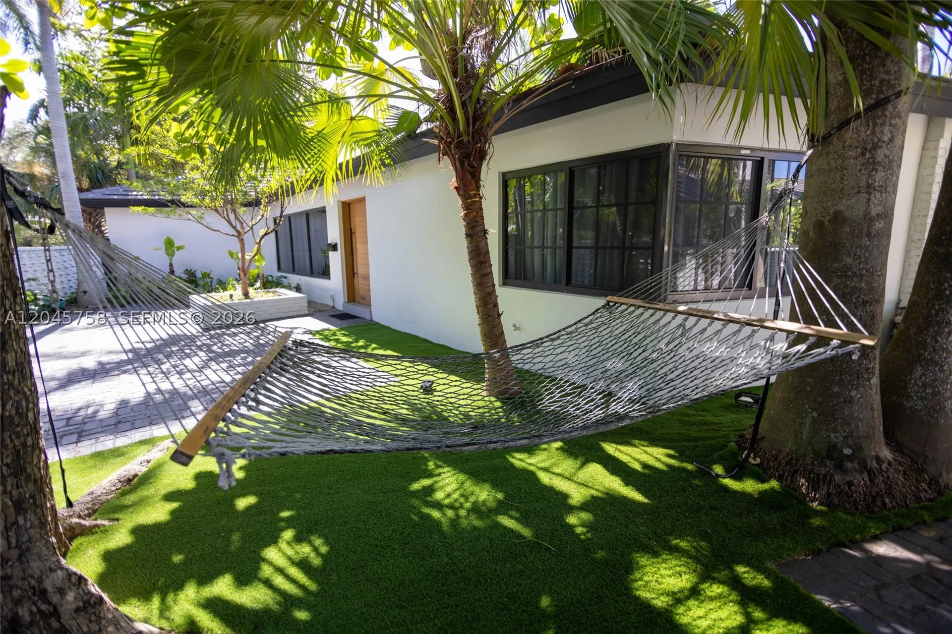 2500 Bayview Drive Fort Lauderdale FL 33305