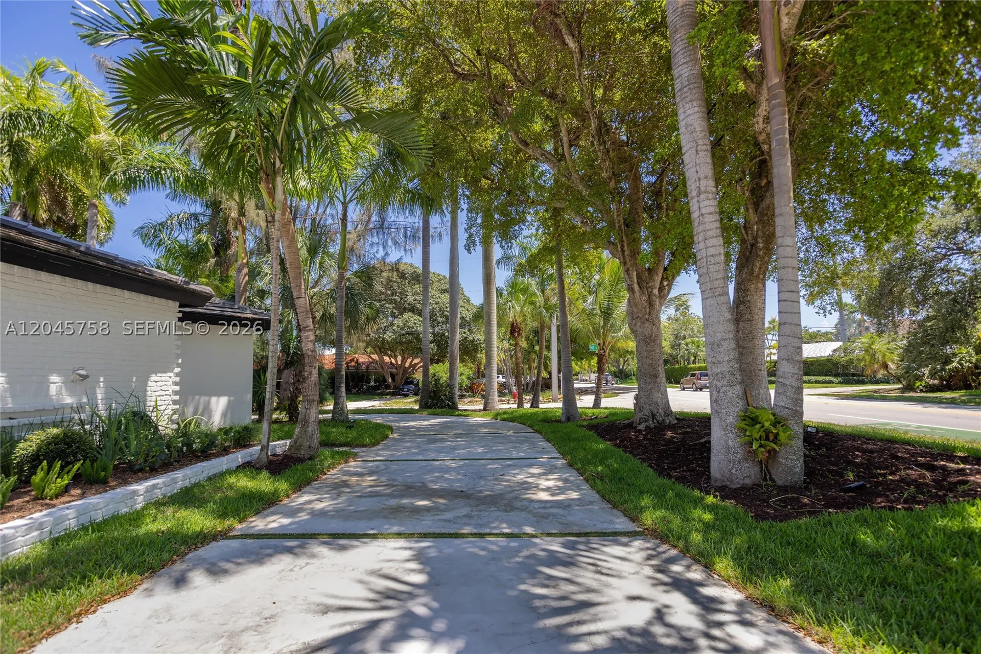 2500 Bayview Drive Fort Lauderdale FL 33305