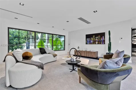 2500 Bayview Drive Fort Lauderdale FL 33305