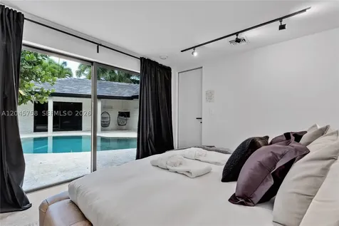 2500 Bayview Drive Fort Lauderdale FL 33305