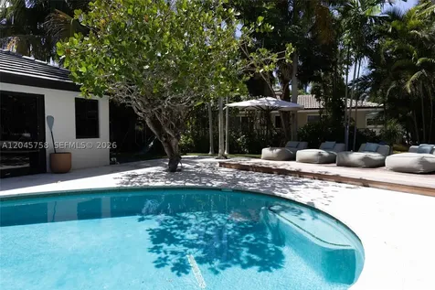 2500 Bayview Drive Fort Lauderdale FL 33305
