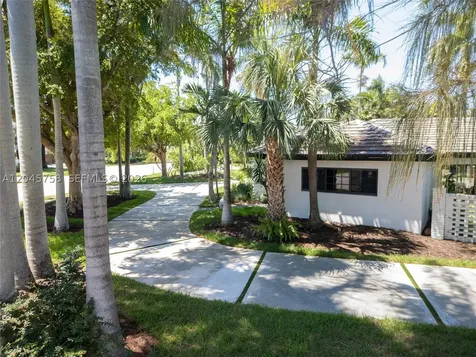 2500 Bayview Drive Fort Lauderdale FL 33305