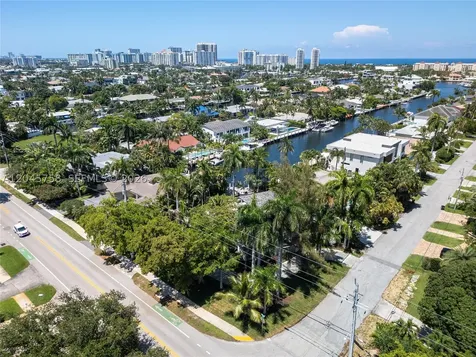 2500 Bayview Drive Fort Lauderdale FL 33305
