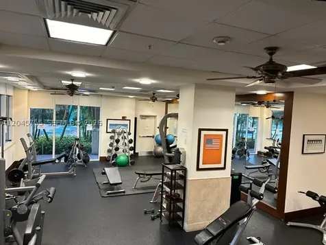 19501 W Country Club Drive Aventura FL 33180