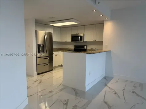 19501 W Country Club Drive Aventura FL 33180