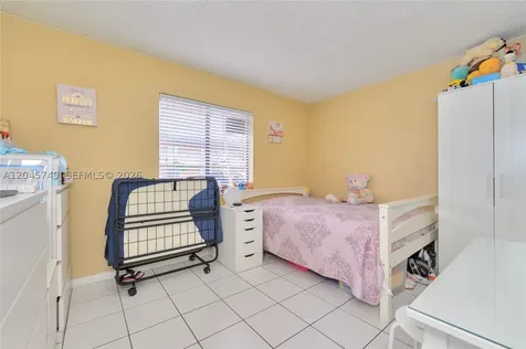 6041 W 24th Avenue Hialeah FL 33016