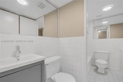 6041 W 24th Avenue Hialeah FL 33016