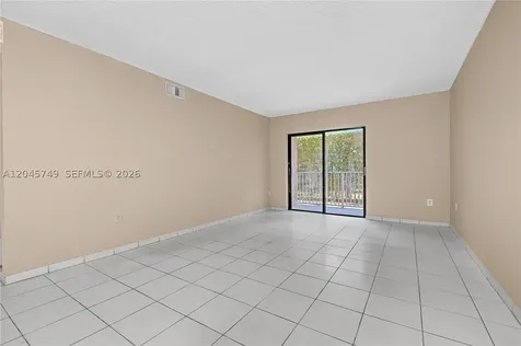6041 W 24th Avenue Hialeah FL 33016