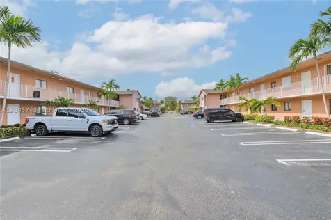 6041 W 24th Avenue Hialeah FL 33016