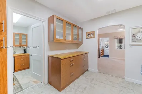 1826 Mckinley Street Hollywood FL 33020