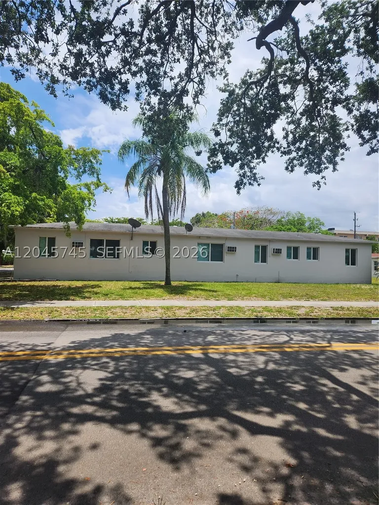 2000 Washington Street Hollywood FL 33020