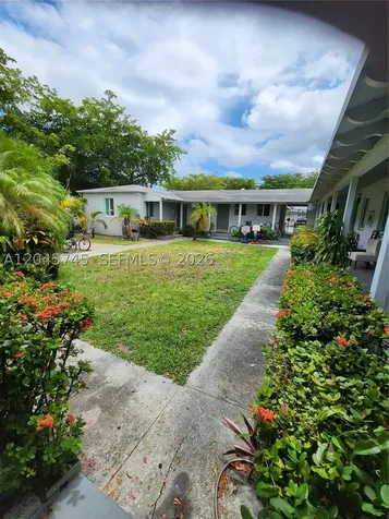 2000 Washington Street Hollywood FL 33020