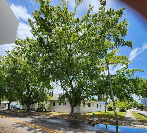 2000 Washington Street Hollywood FL 33020