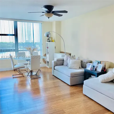 2641 N Flamingo Road Sunrise FL 33323