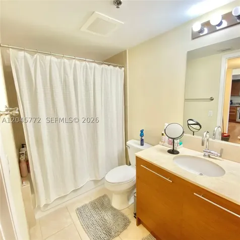 2641 N Flamingo Road Sunrise FL 33323