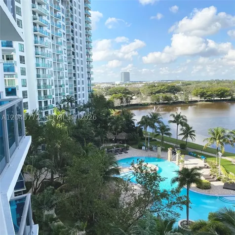 2641 N Flamingo Road Sunrise FL 33323