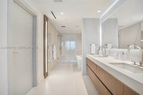3801 Collins Avenue Miami Beach FL 33140