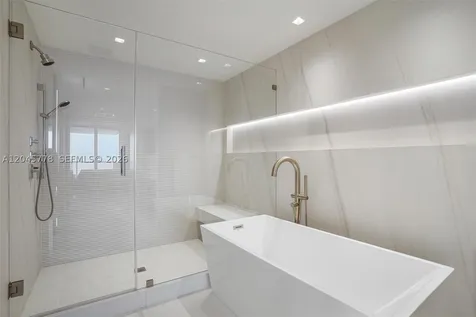 3801 Collins Avenue Miami Beach FL 33140
