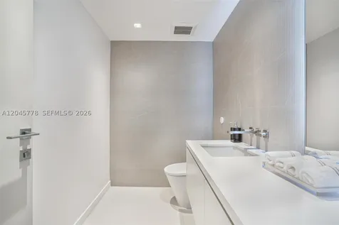 3801 Collins Avenue Miami Beach FL 33140