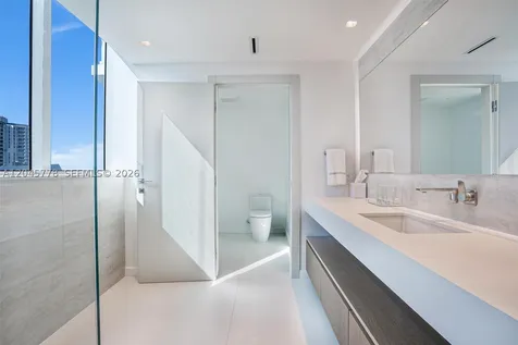 3801 Collins Avenue Miami Beach FL 33140