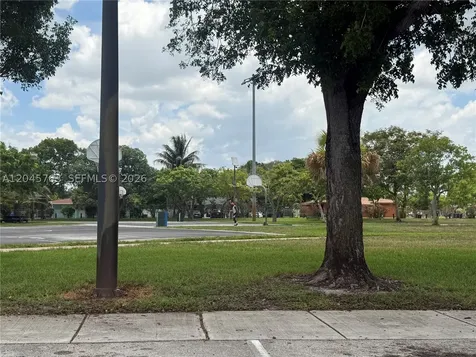 1004 SW 24th Avenue Fort Lauderdale FL 33312