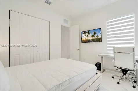 4367 SW 123 Lane Davie FL 33330