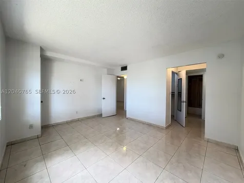 8411 NW 8th Street Miami FL 33126