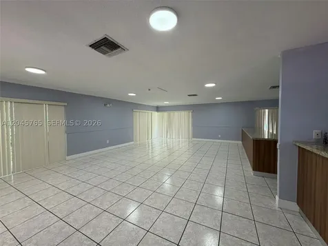 8411 NW 8th Street Miami FL 33126