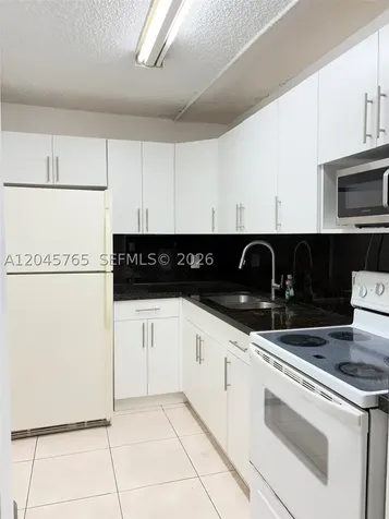 8411 NW 8th Street Miami FL 33126