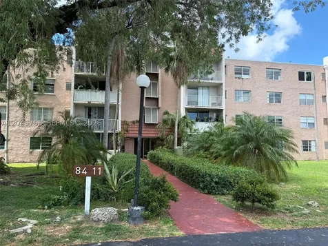 8411 NW 8th Street Miami FL 33126