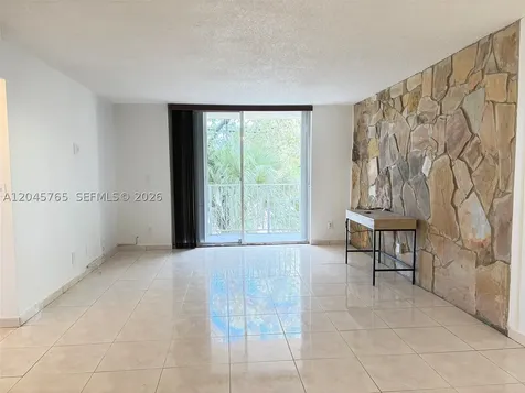 8411 NW 8th Street Miami FL 33126