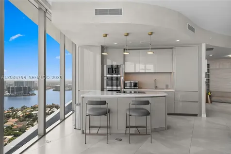 18975 Collins Avenue Sunny Isles Beach FL 33160