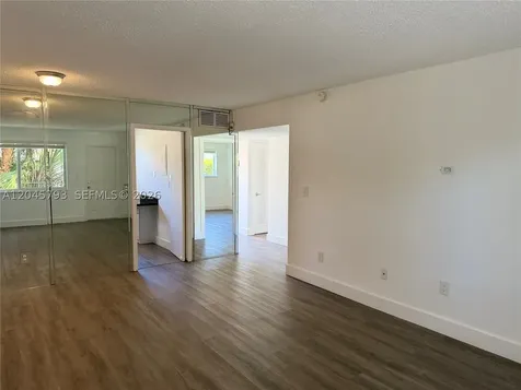 13215 NE 6th Avenue North Miami FL 33161