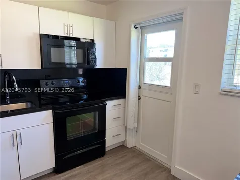 13215 NE 6th Avenue North Miami FL 33161